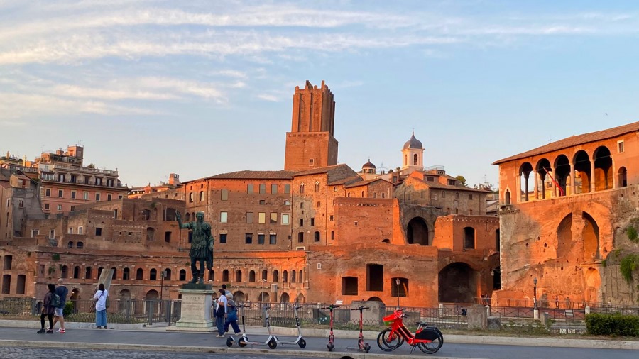 Mercati di Traiano  in LIS